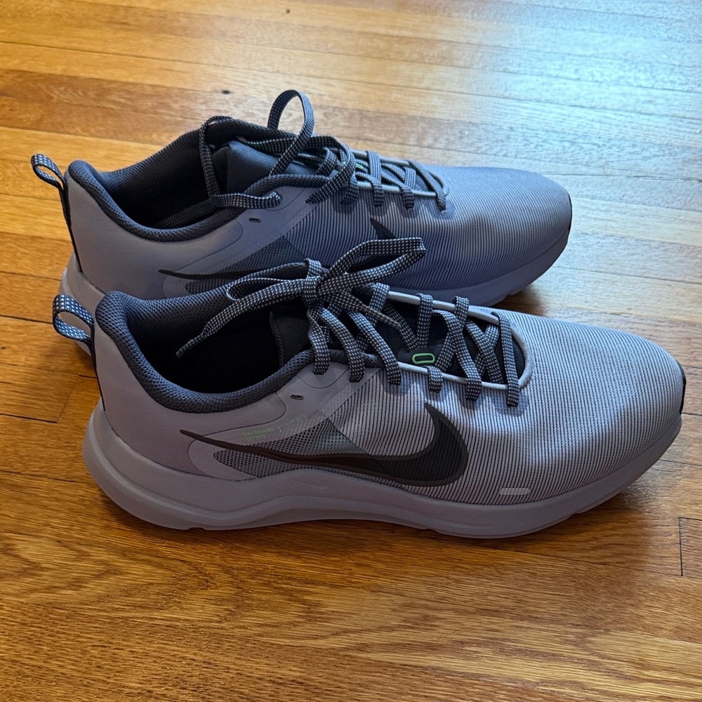 Men’s Nike downshifter 12 tennis shoes